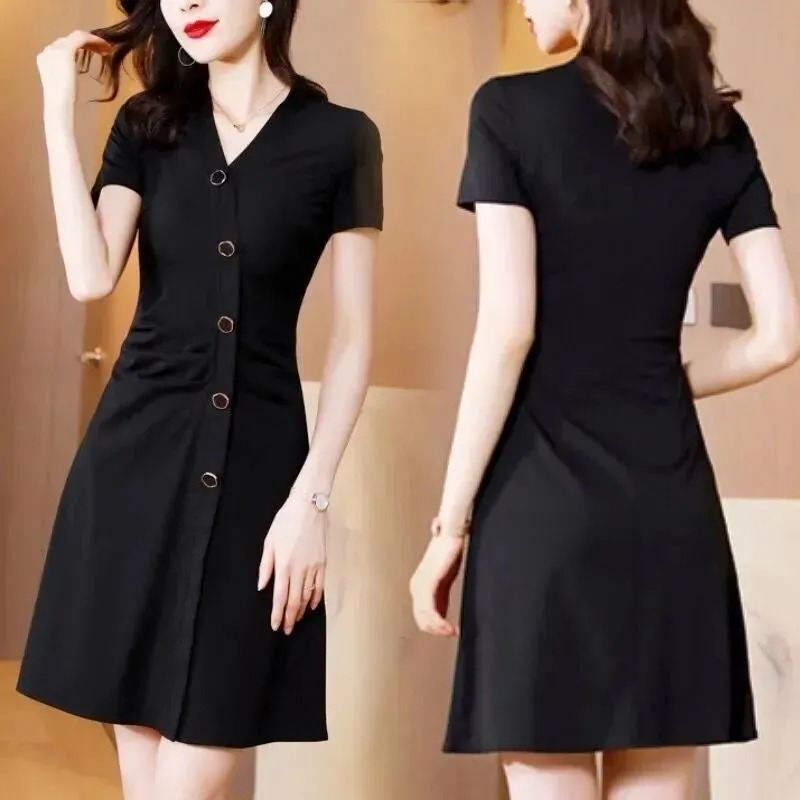 Black dress women's summer 2021 summer new V-neck short sleeve small black skirt large slim skirt children