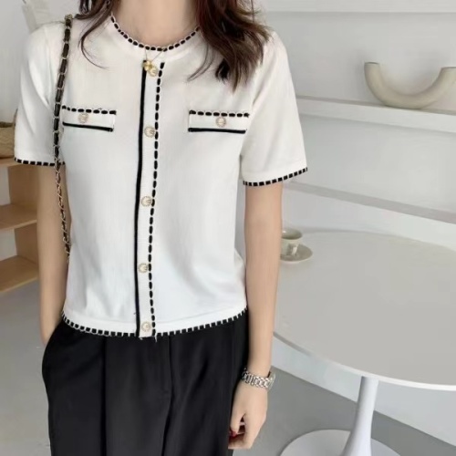 Small fragrance, versatile design, button round neck pullover, contrast color short sleeve ice silk sweater