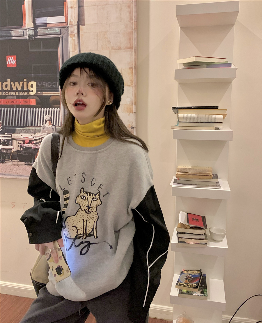 Real price cartoon letter printing loose pullover with cashmere sweater splicing windbreaker material temperament top women