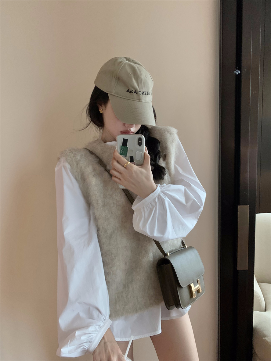 Real shot soft alpaca cream apricot autumn knitted vest palace sleeve shirt versatile design sense