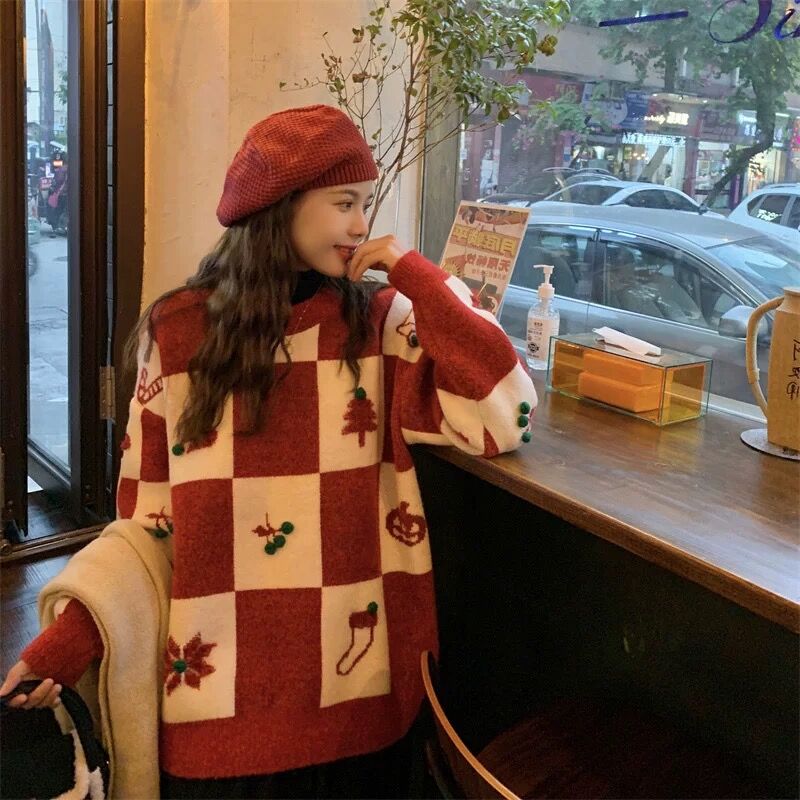 Festival & quot; Robe & quot; Knock the atmosphere round neck lattice Christmas tree sweater