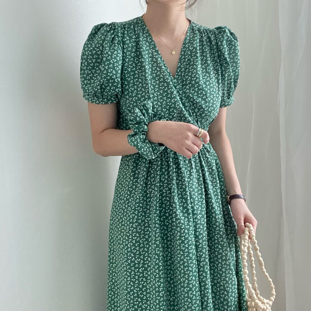 Korean chic summer French wave point V-neck bubble sleeve dress women's slim waist long skirt