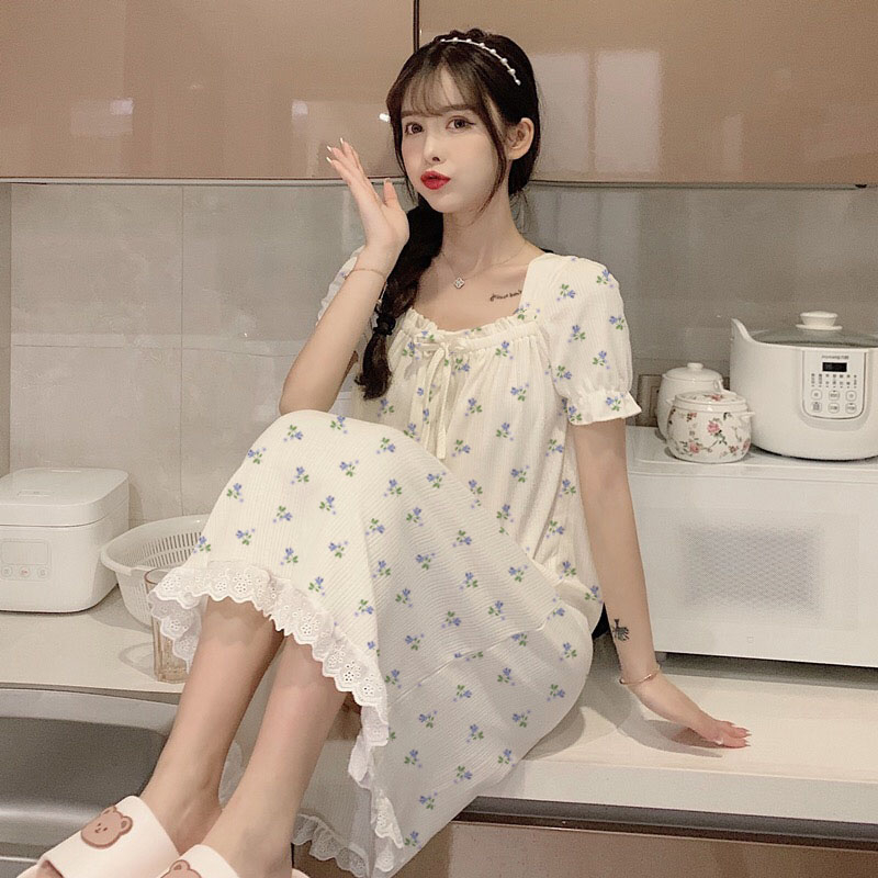 Actual shooting of 2022 new summer short sleeved nightdress pit strip sweet nightdress female lace home clothes