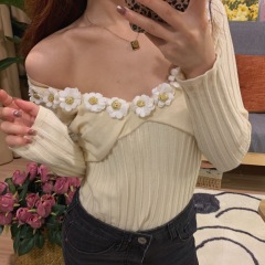 Real shoulder flower T-shirt for women