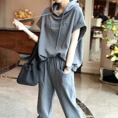 Age reducing western style sports suit women's pants fashion leisure two piece suit temperament spring and summer 2021 new European station