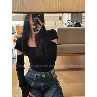 SUN11 Black Bottom Shirt Women's Early Spring Slim Slim Knitted Top Design Sense Small Short Sweater