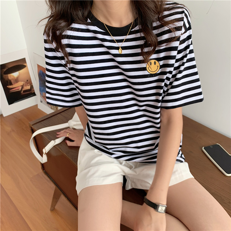 Real shot 6535 cotton summer Korean loose black and white stripe smiley print half sleeve short sleeve T-shirt