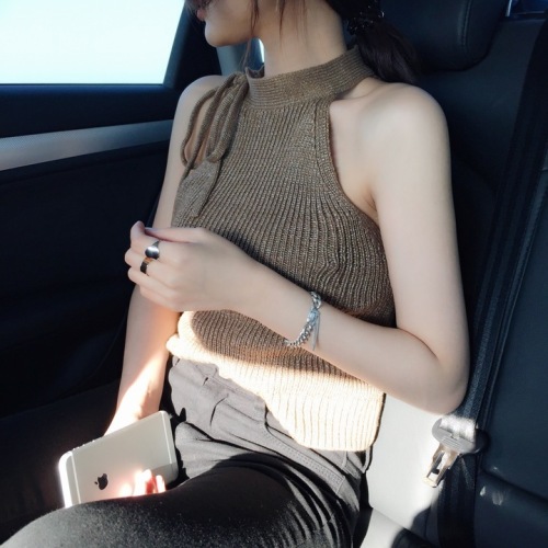 Sleeveless Halter waistcoat for women wearing ins super hot fashion sexy off the shoulder Knitted Top with trampoline in summer