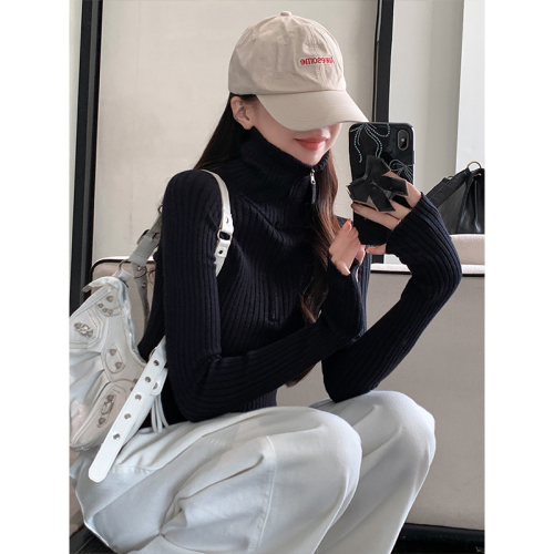 Half open collar stand collar pit striped sweater slim fit short pinch waist sweater