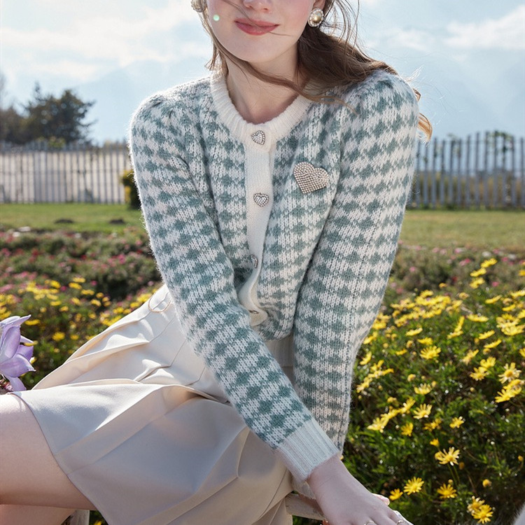 2022 autumn new round neck short cardigan thousand bird lattice love sweater sweater sweater jacket women