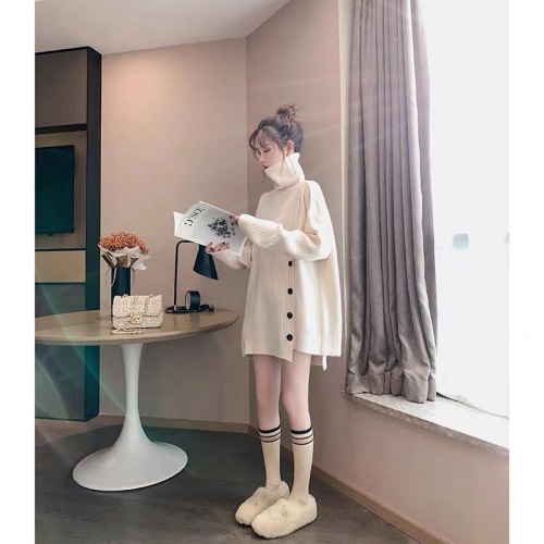 New style foreign style high neck sweater women's Korean version loose lazy medium length regular sweater top in autumn and winter 2020