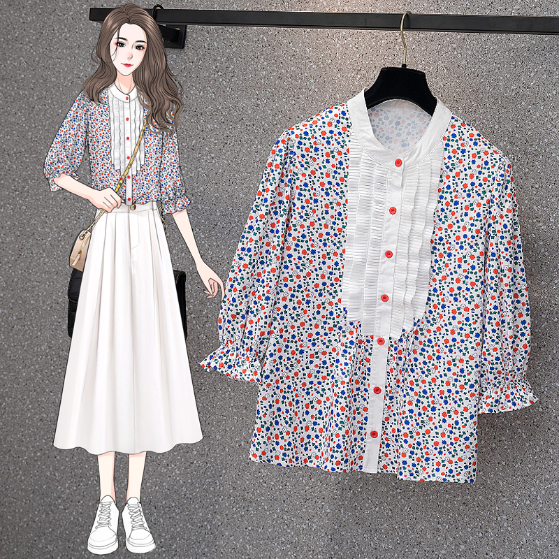 Real shot 2022 summer clothes new slightly fat sister retro French design sense of minority splicing short sleeve floral shirt female