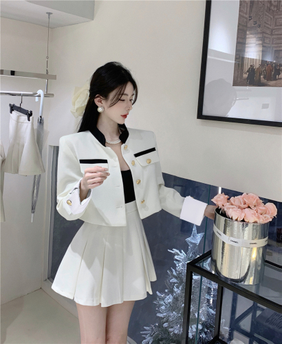 Real price single-breasted handsome equestrian jacket + pleated skirt suit