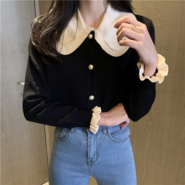 Cute doll collar knitted sweater women's autumn and winter sweet lazy wind wooden ears high waist short color contrast sweater