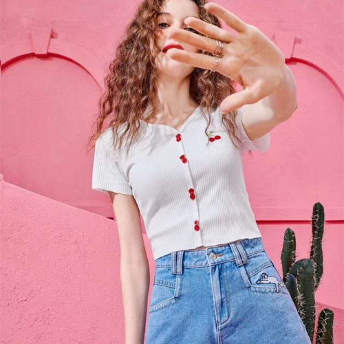 Cute embroidery small cherry contrast button short sleeve Pullover T-Shirt Top Female