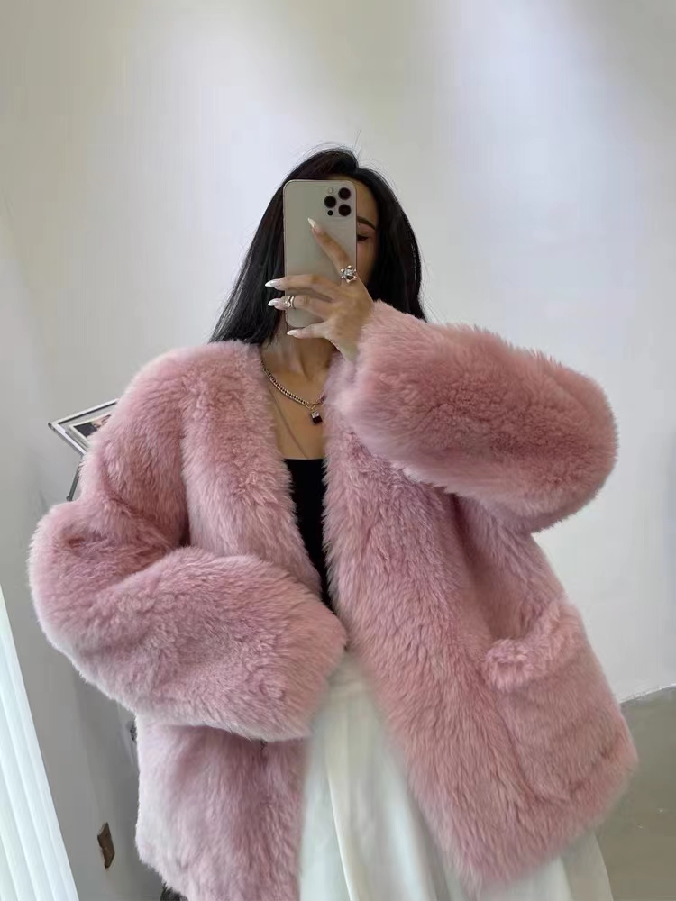 Imitation fur coat female 2022 autumn and winter new senior sense temperament socialite add thick warm jacket