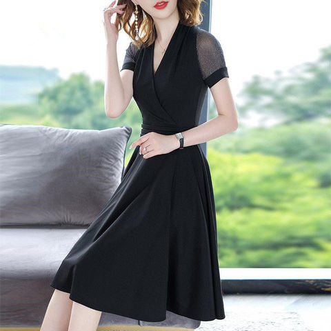 Dress 2020 new summer black halter neck v-neck slim fit temperament mid-length summer women