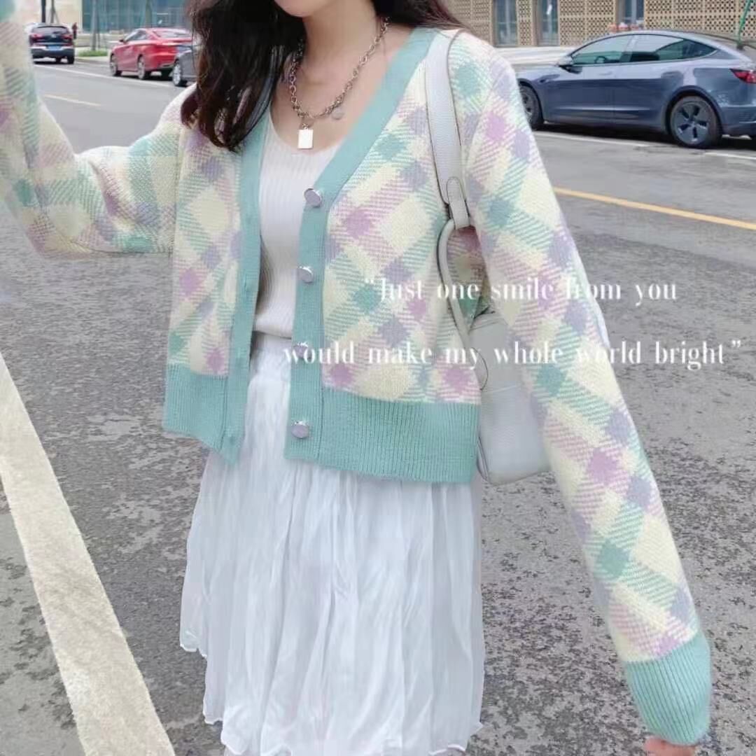 Real shooting sweet and gentle wind short Cardigan Jacket Women's autumn thin color matching knitted sweater fresh loose top