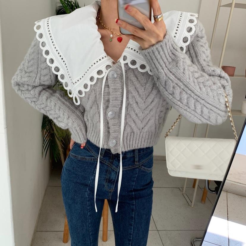 South Korea's Dongdaemun 2022 autumn new fashionable high-end doll collar short buttoned long-sleeved sweater women's tide