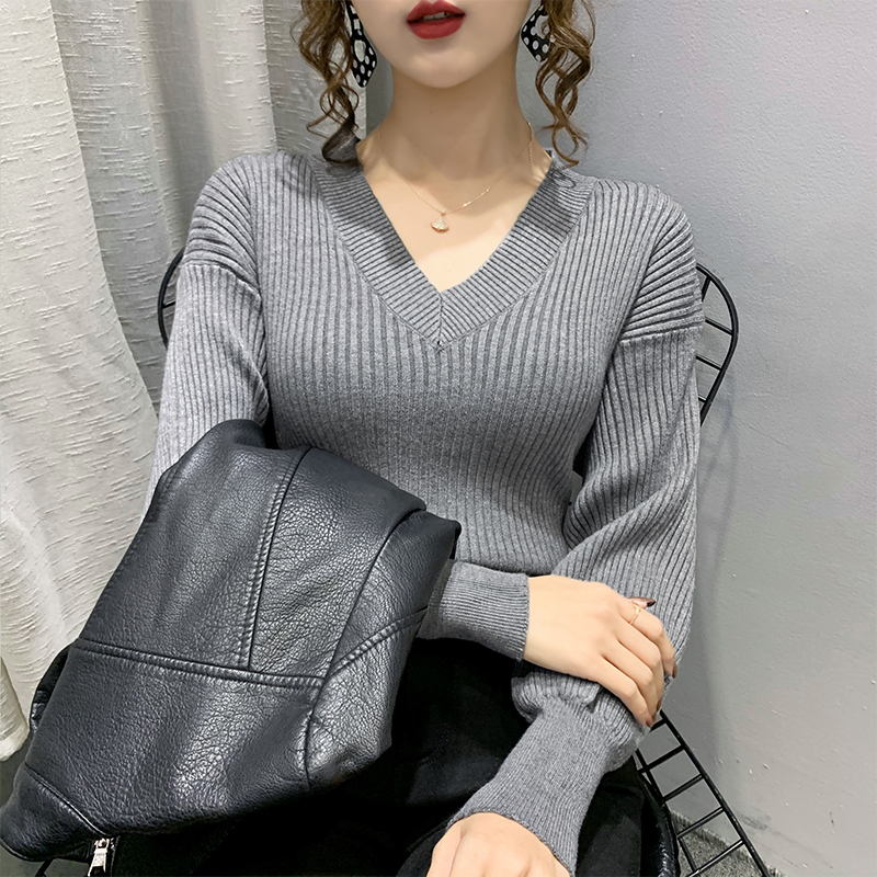 Real shooting Lantern Sleeve V-neck bottomed sweater female slim fit autumn and winter 2021 new built-in top Pullover Sweater