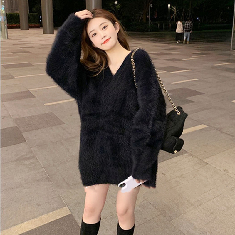 2022 autumn and winter new gentle wind furry V-neck seahorse wool sweater women's loose imitation mink fleece knitted top