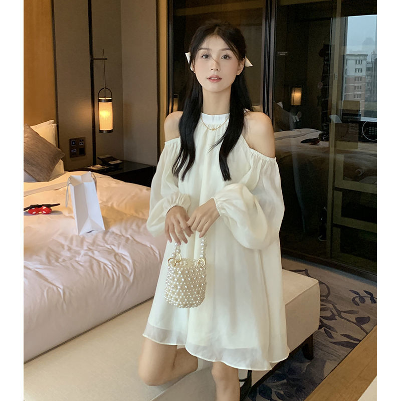 Sweet French design, off shoulder and neck dress, women's summer 2022 new slim and meat covered long sleeved tea break skirt