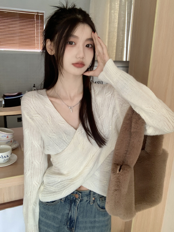 Real auction real price cross twist design sense of niche foreign style show thin sweater