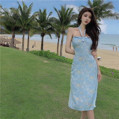 Real price ~ South Korea knock gentle holiday style pure desire design sense hang neck slim side split lace dress