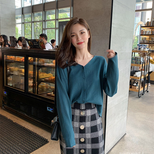 Knitted Cardigan Jacket Women Fashion 2020 new autumn V-neck thin style foreign style thin sweater top thin women