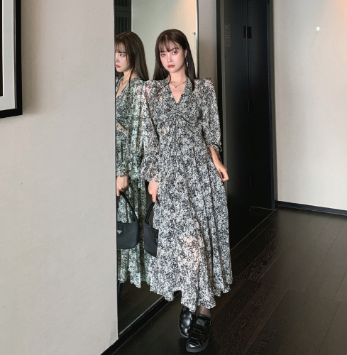 Real shot of the dress with new splash ink Chiffon flowers and overcoat in autumn and winter 2020
