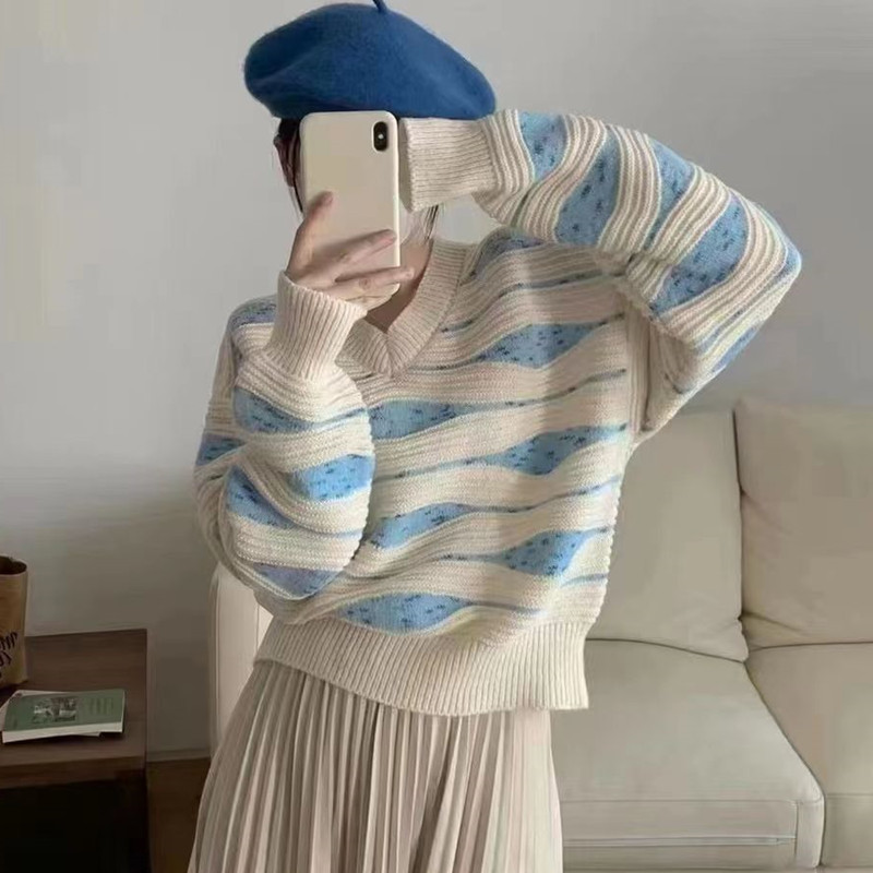 Small fresh three-dimensional striped sweater women's autumn and winter new Japanese college style soft waxy long-sleeved top