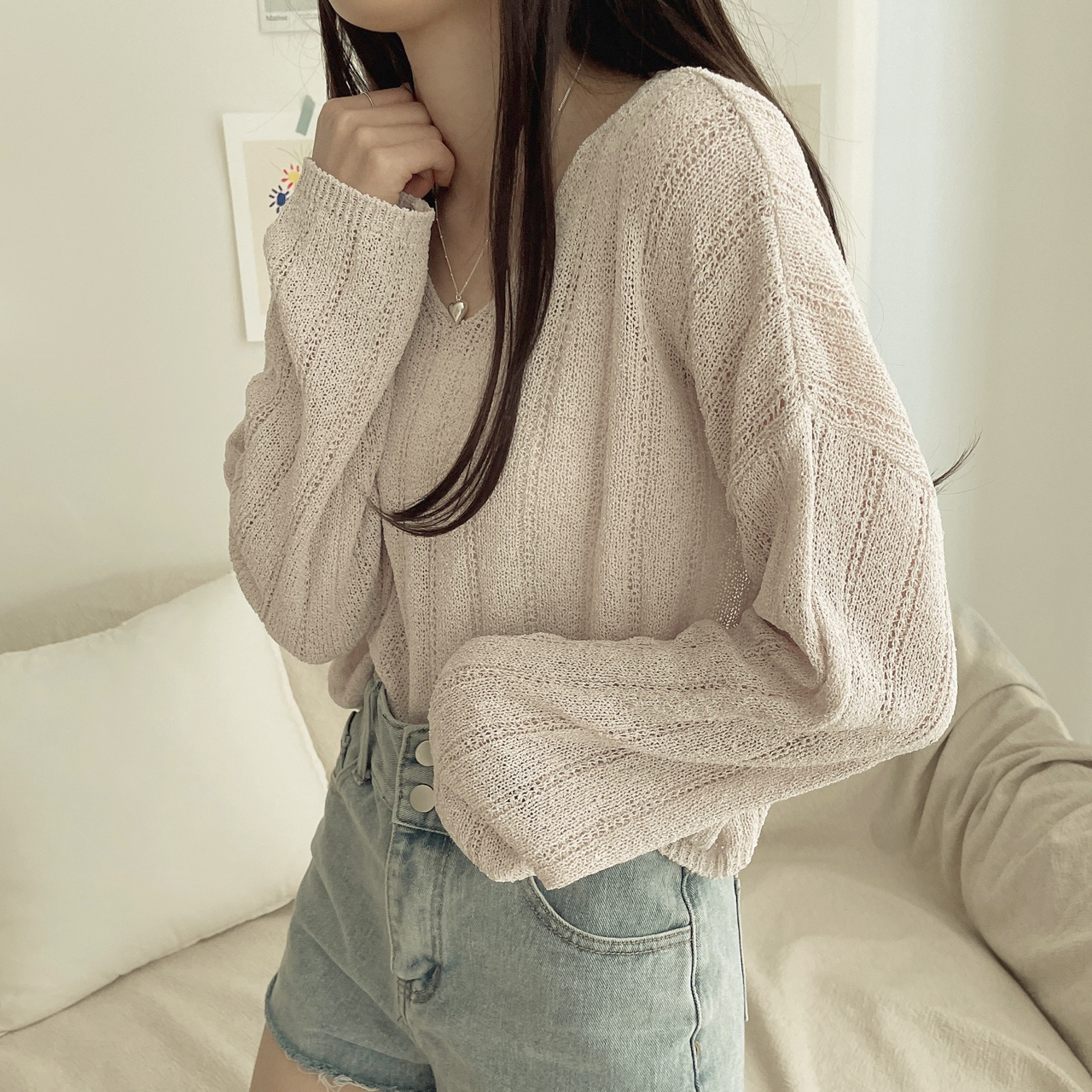 Spot real price Korean summer new solid color simple V-neck micro-permeable ice silk sunscreen sunshade knitted sweater women
