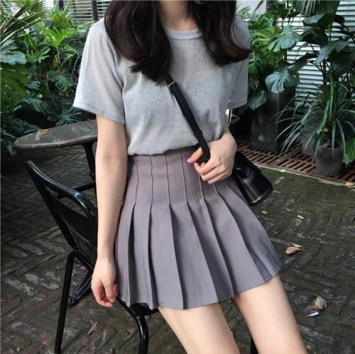 Summer new high waist pleated skirt women's Korean version solid color loose and thin all-around fashion chic student skirt