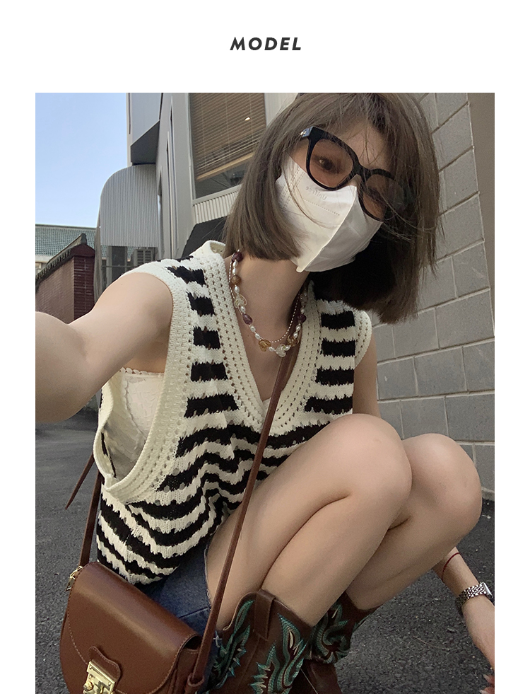 Sharein Oreo striped ice silk knitted vest hollowed out LACE VEST spring / summer 2022