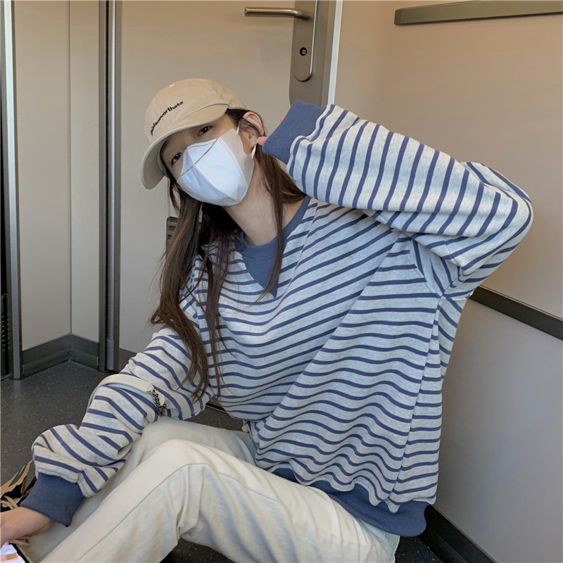 Design sense striped sweater female spring and autumn Korean style loose student Japanese Long Sleeve sweet cool lazy wind clothes