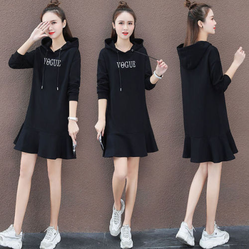 New long sleeve loose oversized fashion dress in fall / winter 2020