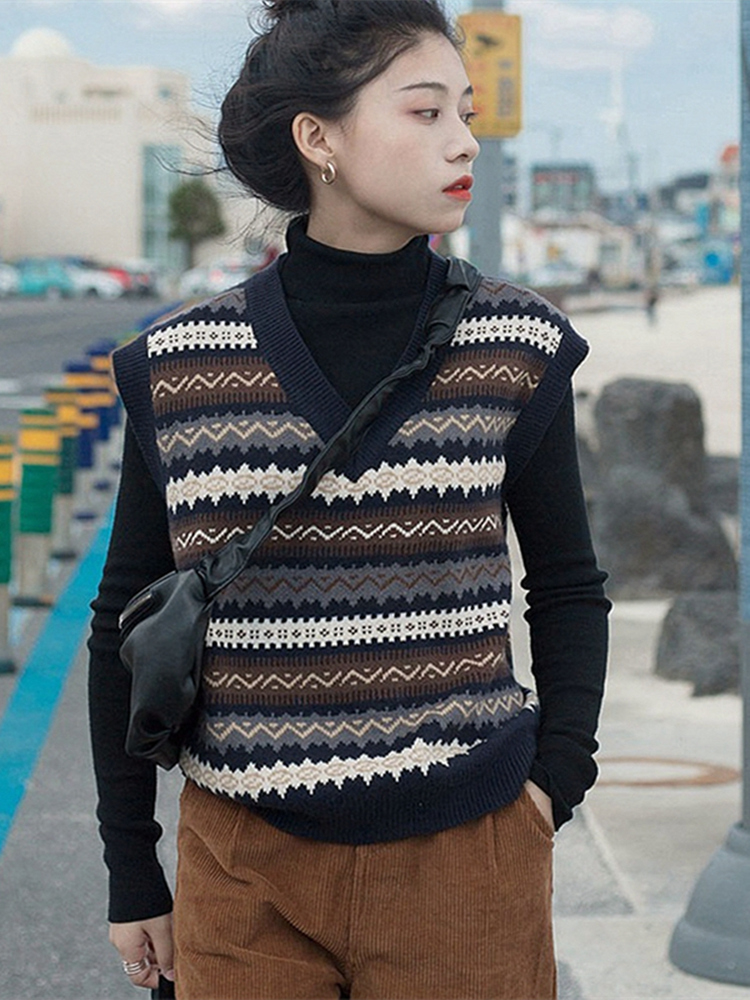 V-neck sweater vest women's striped wool vest Korean version retro knitted sweater vest jacket autumn vest
