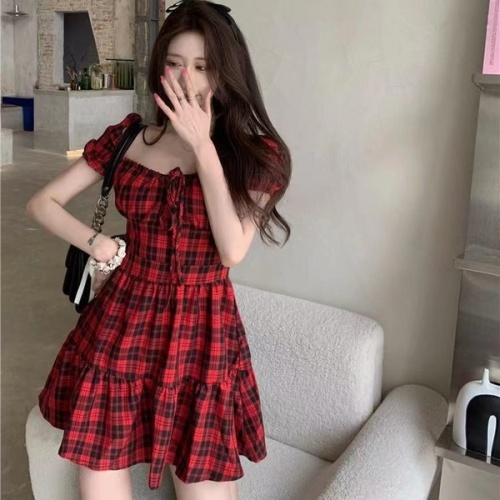 Classic summer girl's first love Plaid Dress with small sleeves 2022