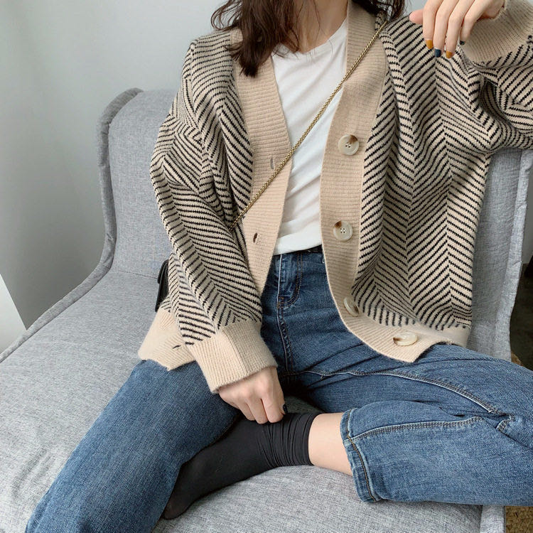 2021 autumn winter Vintage knitted cardigan women's stripe lazy wind loose coat thickened thick thread versatile outer sweater