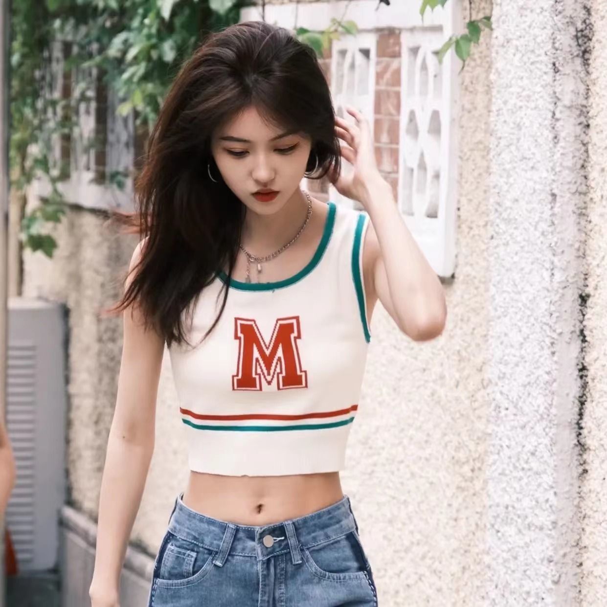 2022 summer new ice silk sweater women's thin slim fit versatile short sleeve short small fresh sweet top