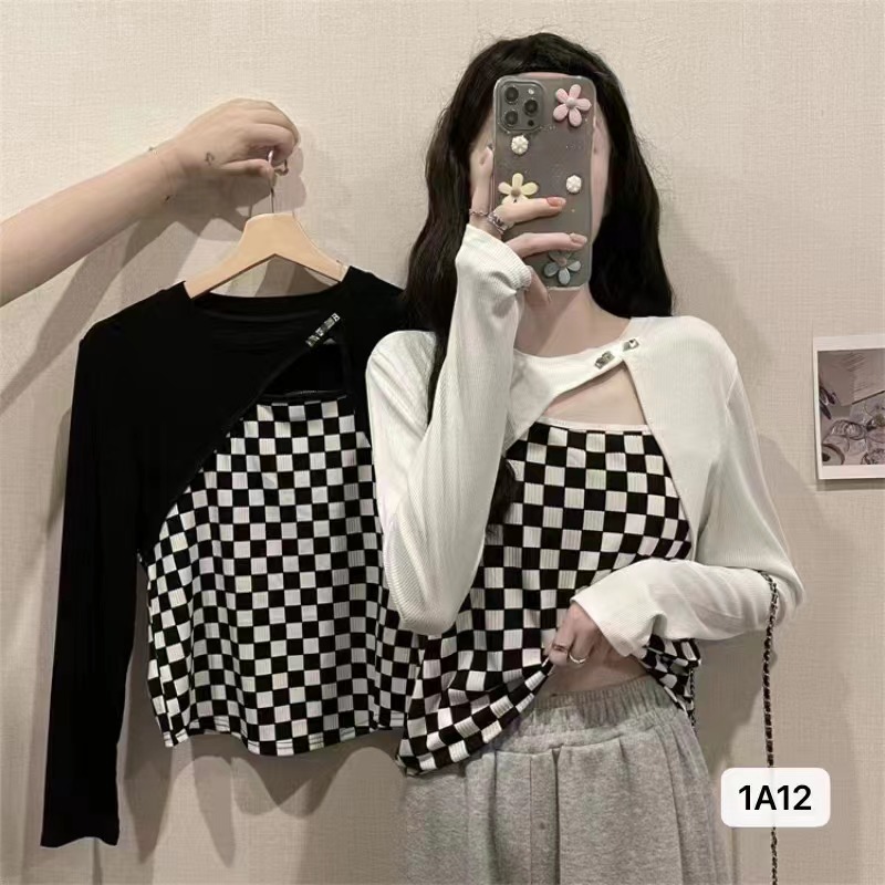 Fall 2022 New Korean Spice Girl checkerboard design short stitching fake two long-sleeved knit top female