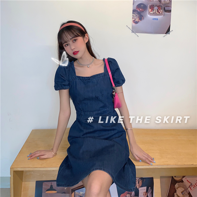 Real photo real price ~ earthly Barbie Vintage square collar bubble sleeve chic denim dress