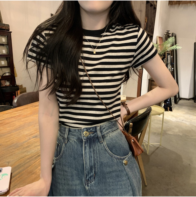 Real shot Basic inner layering shirt, right shoulder T-shirt, slim striped short-sleeved top for women