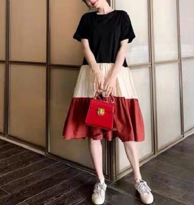 Spring 2021 new women's dress small foreign style dress summer vacation two fat sister size slim dress