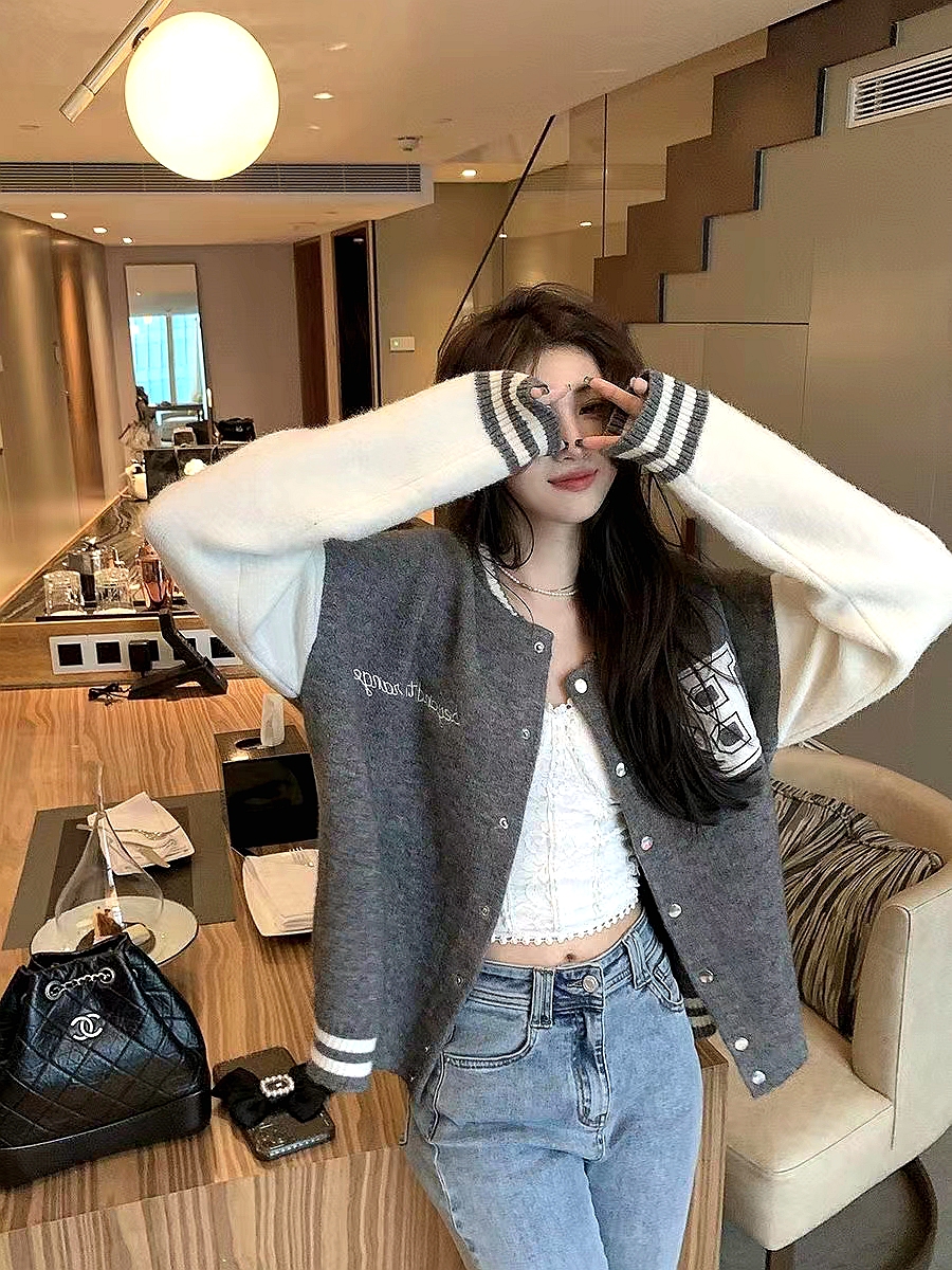 Early autumn design sense long-sleeved letter color matching casual baseball cardigan jacket knitted sweater women