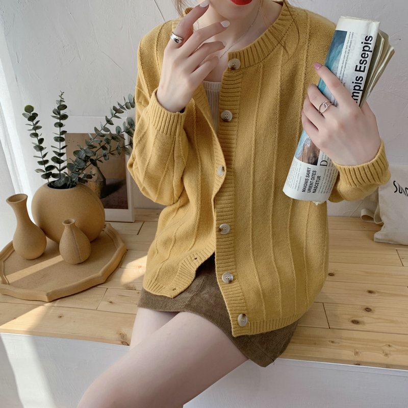 Real shot autumn and winter net red short knitted striped cardigan women's loose sweater coat Korean foreign style top