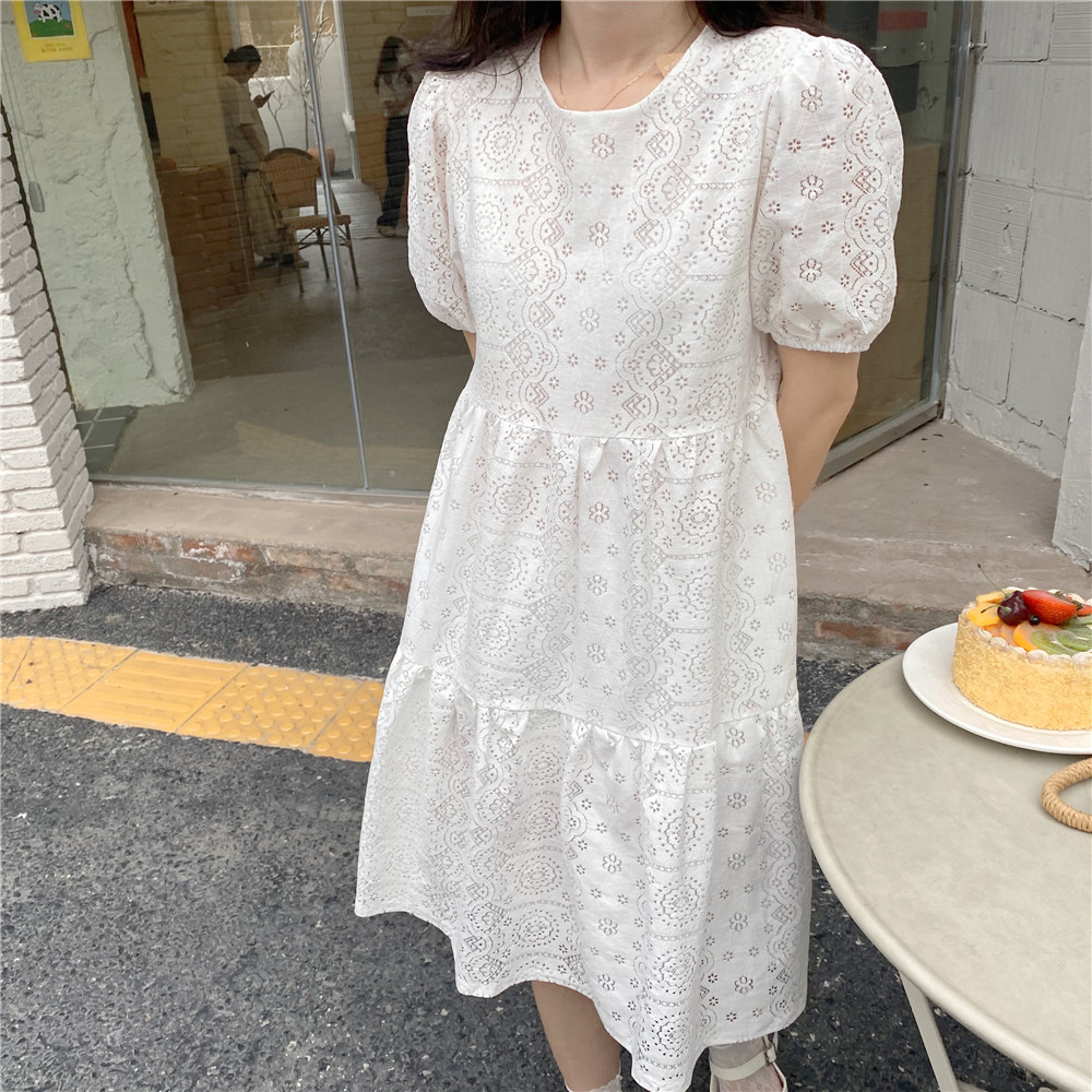 South Korea 2021 summer loose small fresh age reducing heavy industry lace embroidered dress