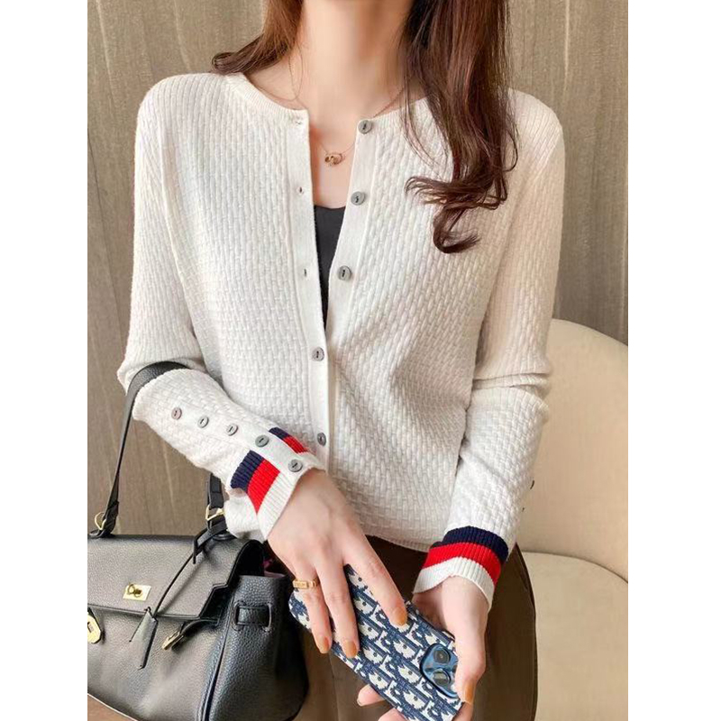 New women's clothing 2023 spring and autumn hollow knitted cardigan short thin small coat slim fit top