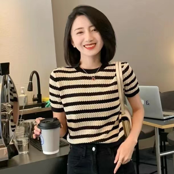 2023 spring and summer French small fresh sweet gentle striped round neck short-sleeved thin sweater t-shirt niche top