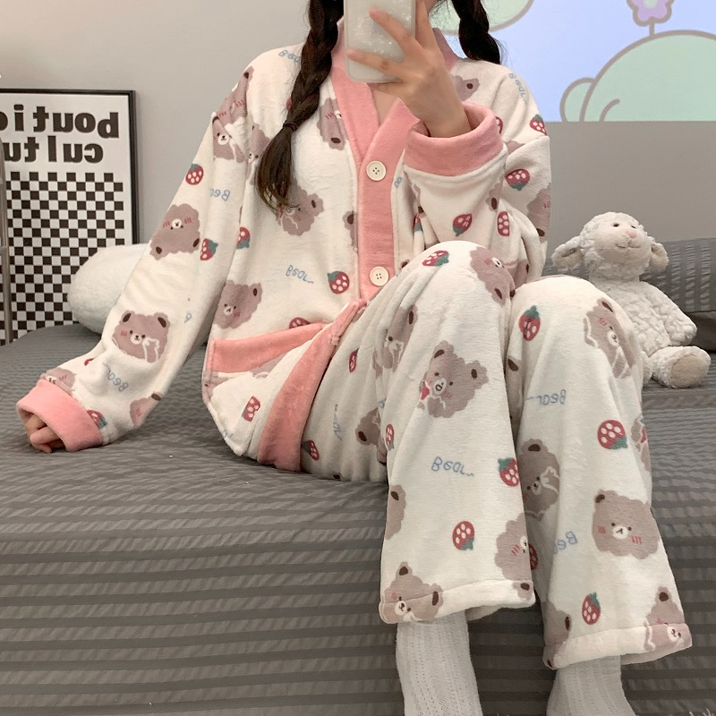 Real shot of new pajamas autumn and winter thickened warm cardigan cute simple loose can be worn outside home service suit